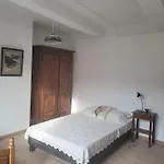 Maison De Village Du Xvii Siecle En Camargue *