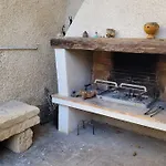 Maison De Village Du Xvii Siecle En Camargue Вилла Le Cailar