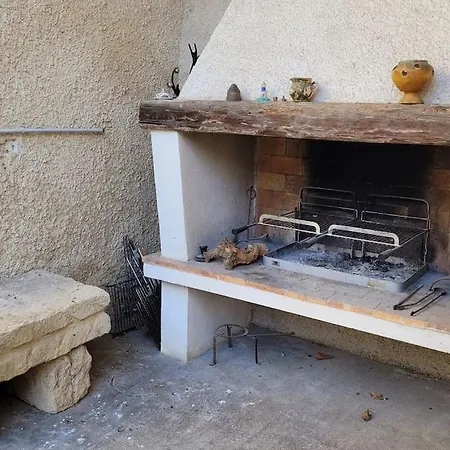 Maison De Village Du Xvii Siecle En Camargue Vila Le Cailar