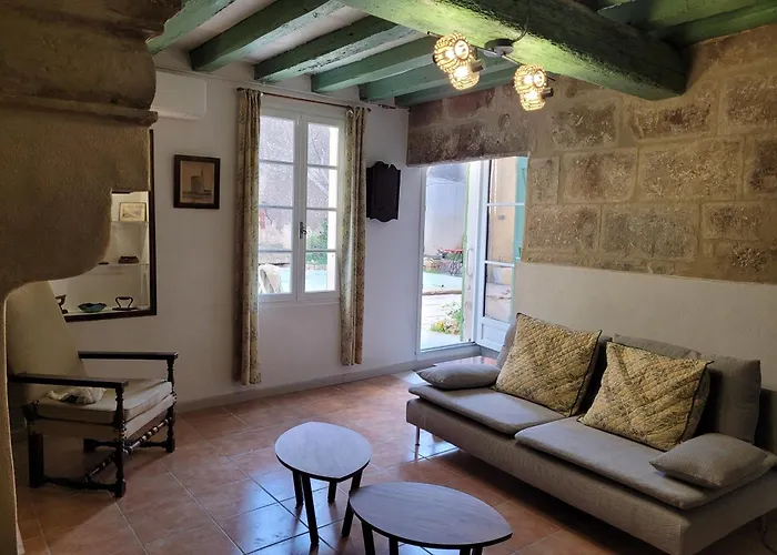 Maison De Village Du Xvii Siecle En Camargue Villa